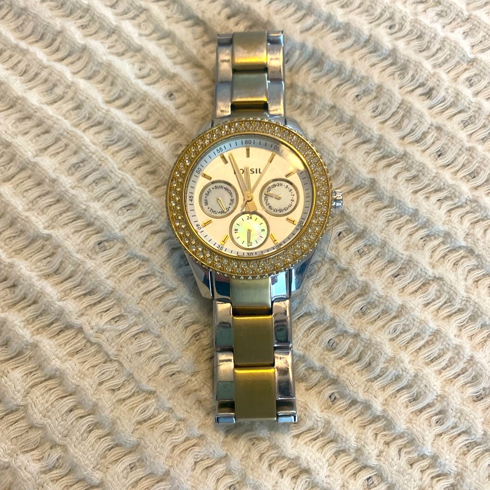 Fossil Women’s Boyfriend Watch (two-tone)